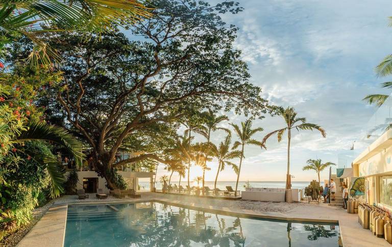 Solitude Acacia Resort in Mabini