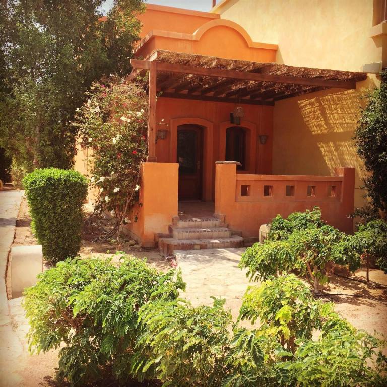 House with garden & pool | Water view in Hurghada