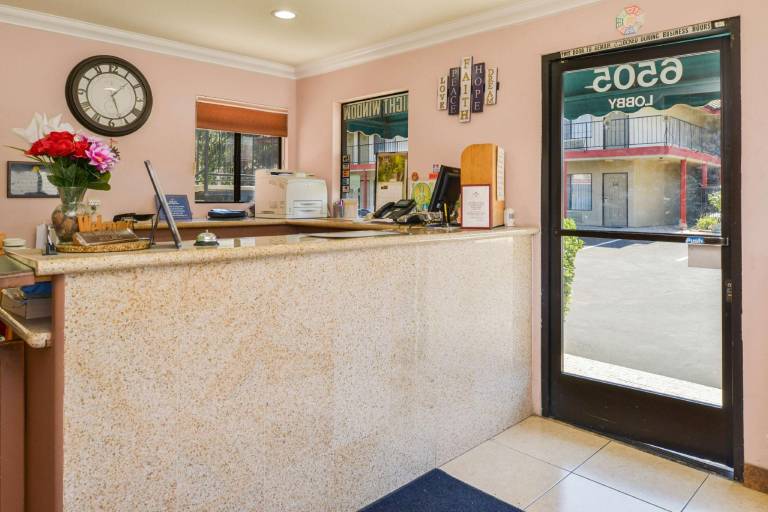 Atascadero Inn — photo 3
