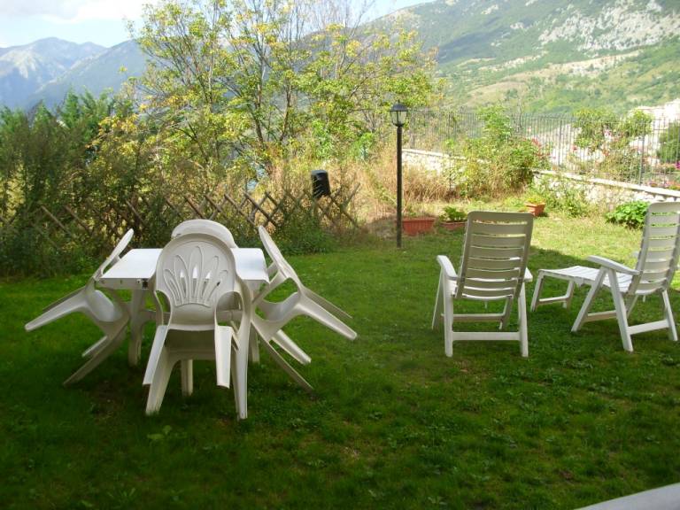 Villa with garden | Mountain view — photo 3