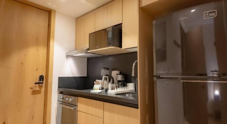 Luxurious University Tower Master Suite on Reforma with Pool, Gym & Amazing Views — photo 5