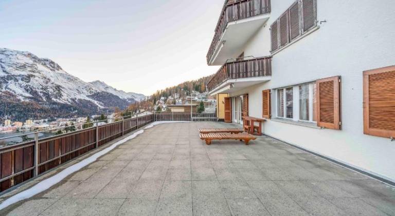 StMoritz Center Vintage Terrace 180 full lake view — photo 3