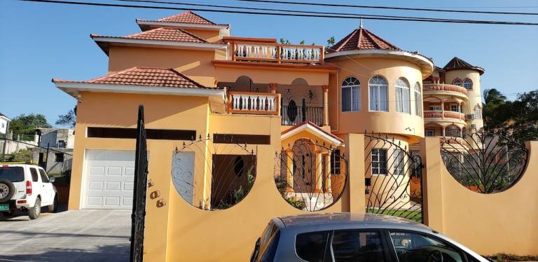 House Montego Bay