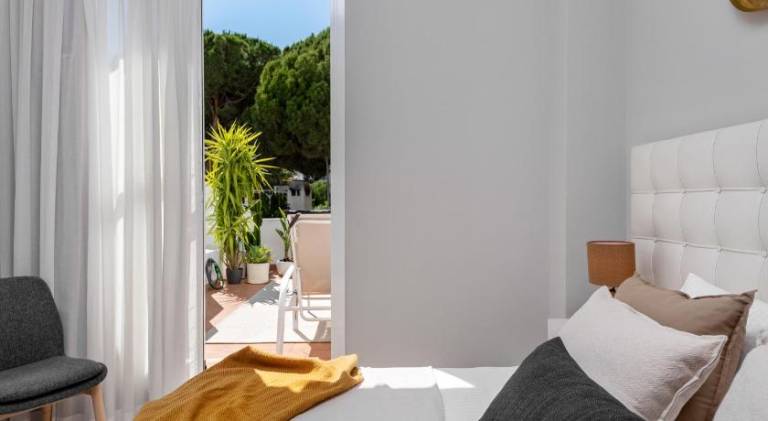 Holiday apartment with pool — photo 2