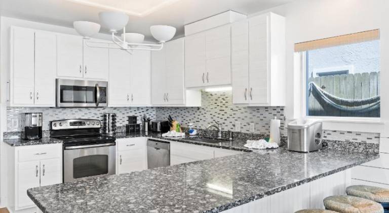 Family Tides Beach House by Panhandle Getaways — photo 3