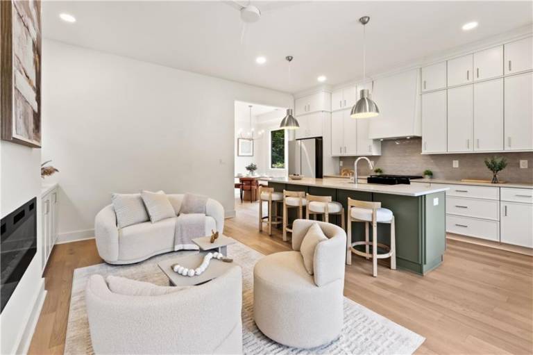 Family-oriented vacation home with terrace | Pets allowed — photo 5