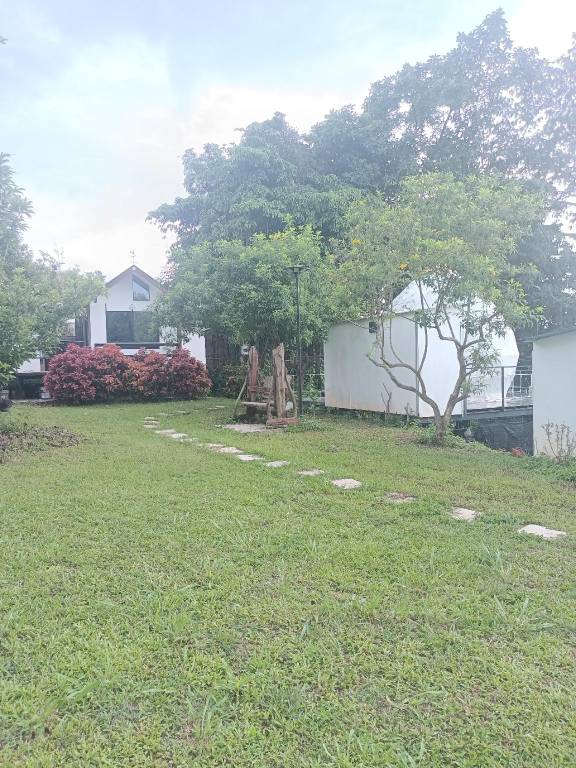 Lovely vacation home with terrace & yard | Pet-friendly — photo 4