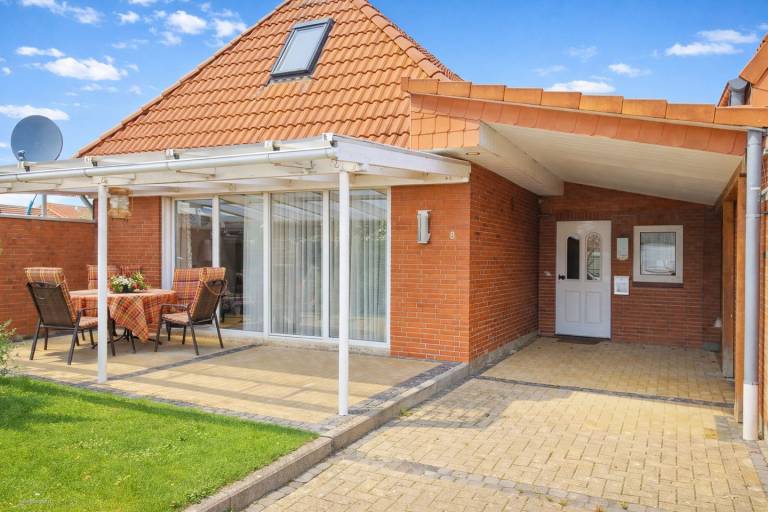 Haus Wangerland: Komfortables Ferienhaus in Horumersiel nahe dem Strand — photo 2