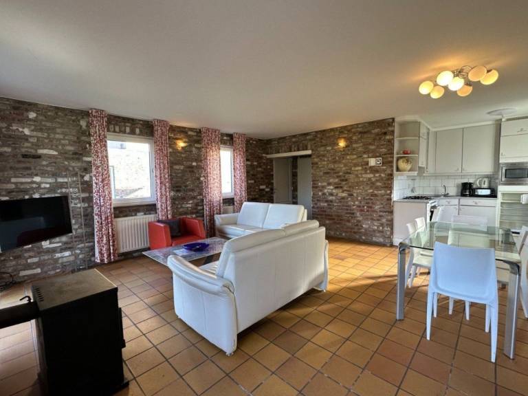 Charming vacation home with terrace | Pets allowed — photo 3