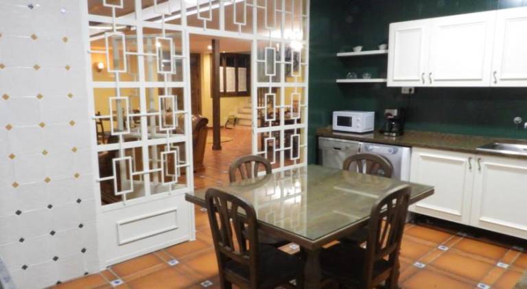 Spacious Villa with Private Pool, Villafranca De Los Caballeros — photo 4