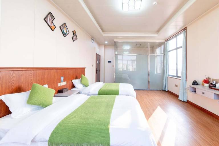 Bed and breakfast  Meizhouzhen