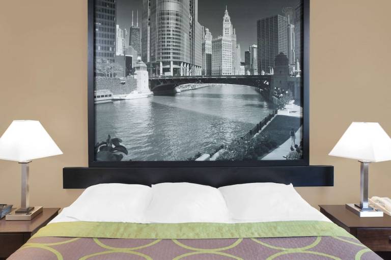 Super 8 by Wyndham Morton Grove Chicago