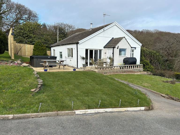 Cottage Pembrey