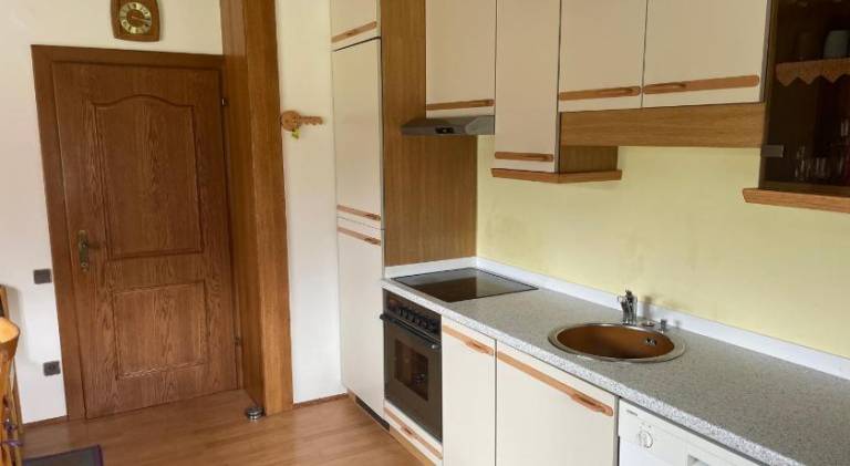 Beautiful apartment with terrace & yard | Pets allowed — photo 2