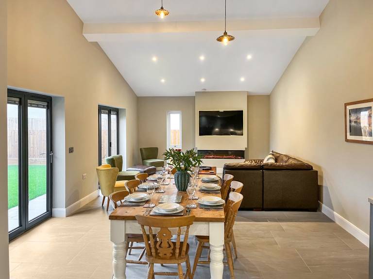 Family-friendly charming cottage with BBQ & garden | Pets allowed — photo 3