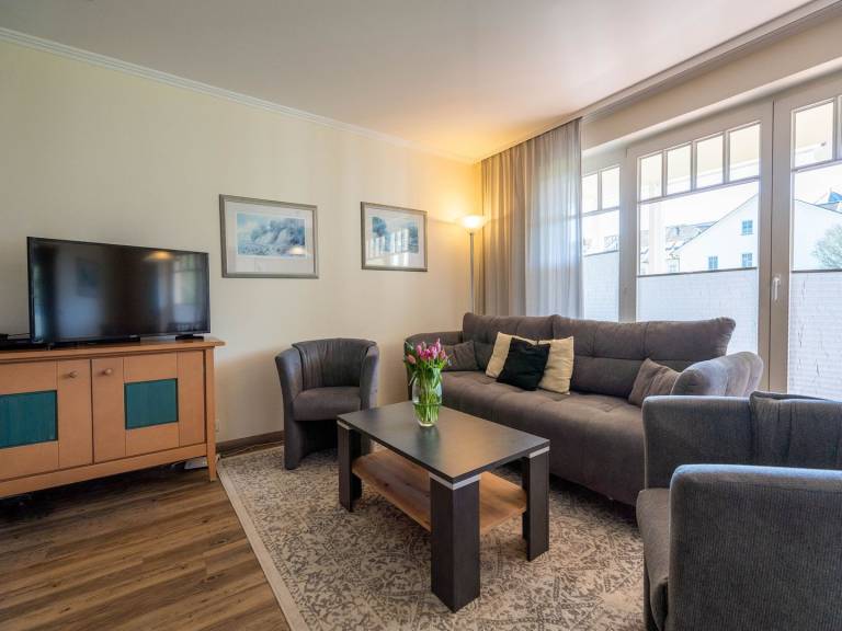 Komfort Ferienwohnung mit 1 Schlafzimmer und Terrasse im Erdgeschoss in Binz