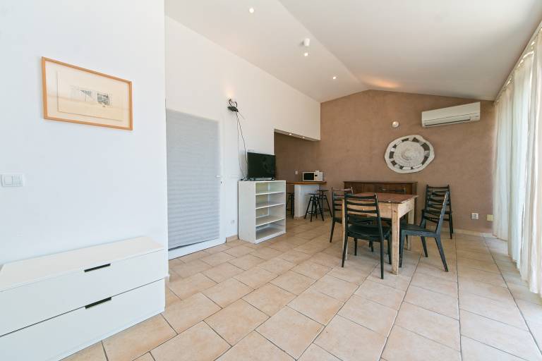 Charming apartment with patio & barbecue | Sea view | Next to the beach | Pet-friendly — photo 5