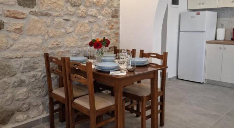 Holiday apartment with patio — photo 3