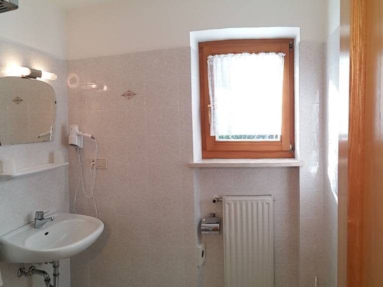 Children-friendly apartment with grill, garden & patio | Mountain view | Pet-friendly — photo 3