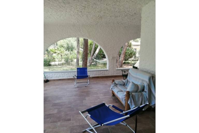 Villa with patio — photo 5