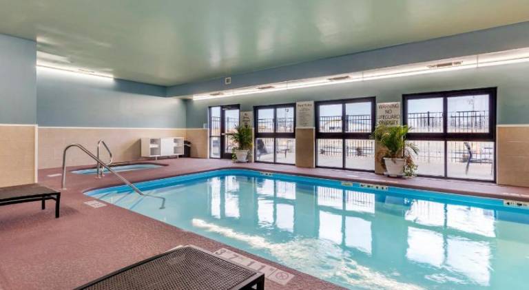 Holiday Inn Express Metropolis By IHG — photo 3