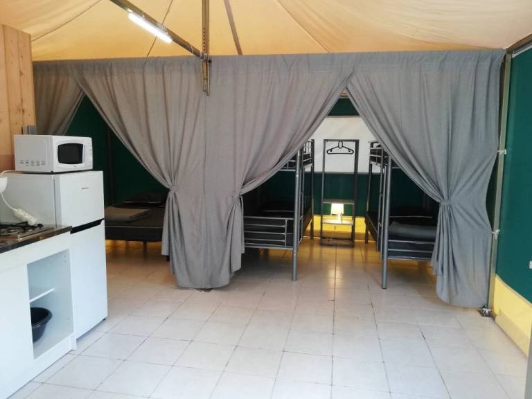 Tent with barbeque & terrace | Dogs allowed — photo 4