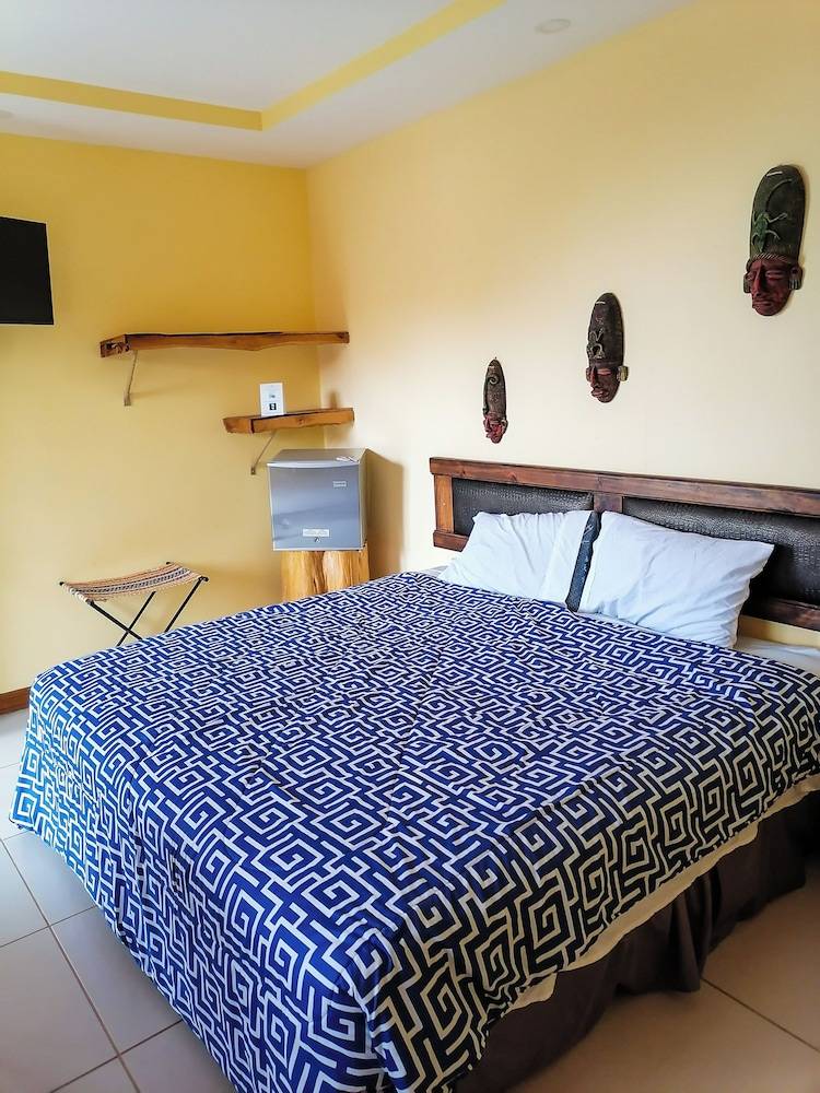 Lodge  Cartago