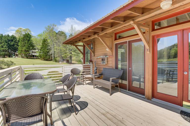 2 Docks + Paddleboard: Lakefront Alabama Retreat! — photo 5