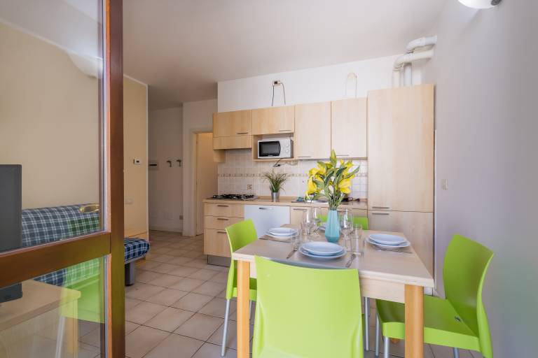 Holiday apartment with terrace & garden | Mountain view in Porlezza
