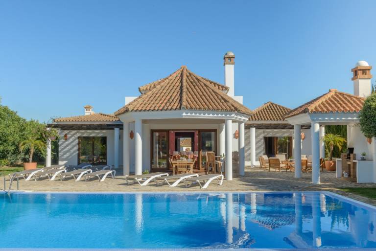 House with garden, grill & terrace | Garden view — photo 2