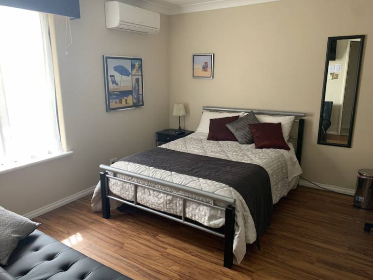 Bed and breakfast  Joondalup