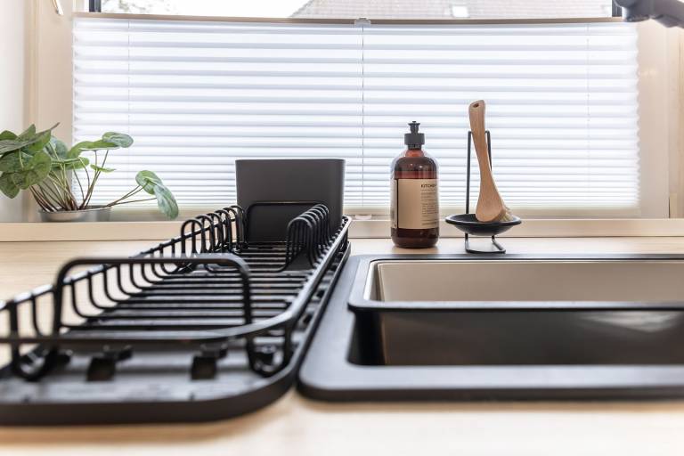 Helle und gemütliche Erdgeschosswohnung mit Wintergarten

Die Wohnung wird im Frühjahr 2026 komplett renoviert! — photo 3