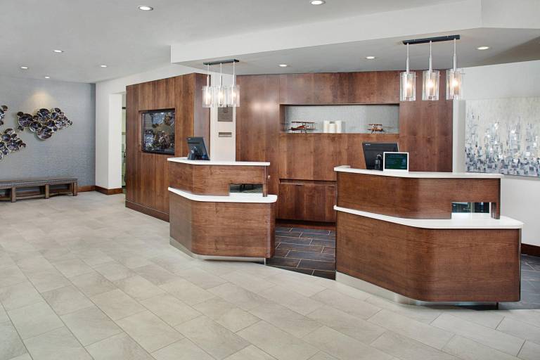 Courtyard by Marriott Manchester-Boston Regional Airport — photo 5