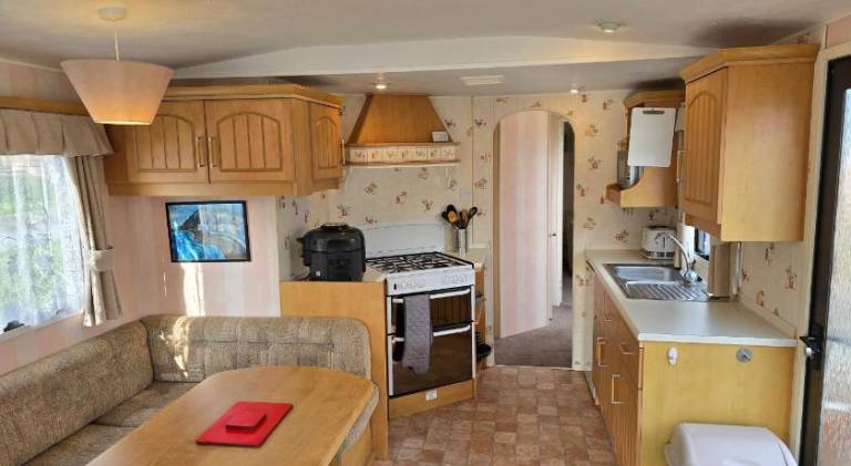 Homely 2 Bedrommed Mobile Home E1 — photo 4