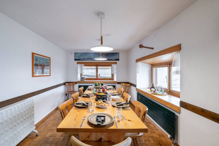 Chasa Moffa: Grosszügige 5.5-Zimmer Wohnung in Vnà mit Panoramaaussicht und eigener Sauna — photo 4