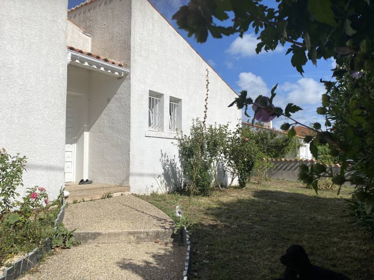Fully equipped house with garden, patio & barbecue | Dogs allowed — photo 5