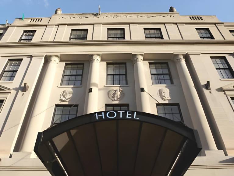 Magnolia Hotel Omaha