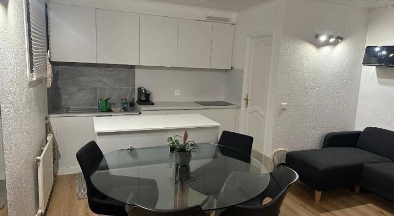 Rental apartment with 2 rooms for 6 persons in Vex