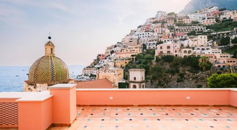 Family-oriented wonderful serviced apartment with patio, hot tub & garden | Close to the beach | Dogs allowed in Amalfi