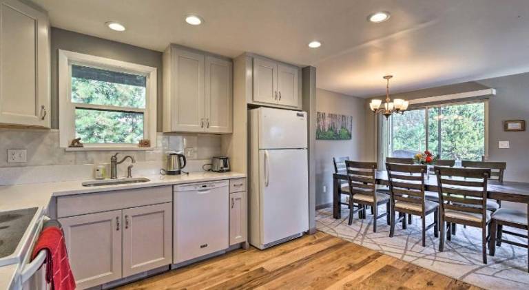 Fully equipped big house with hot tub | Suitable for remote work | Pets are welcome — photo 4