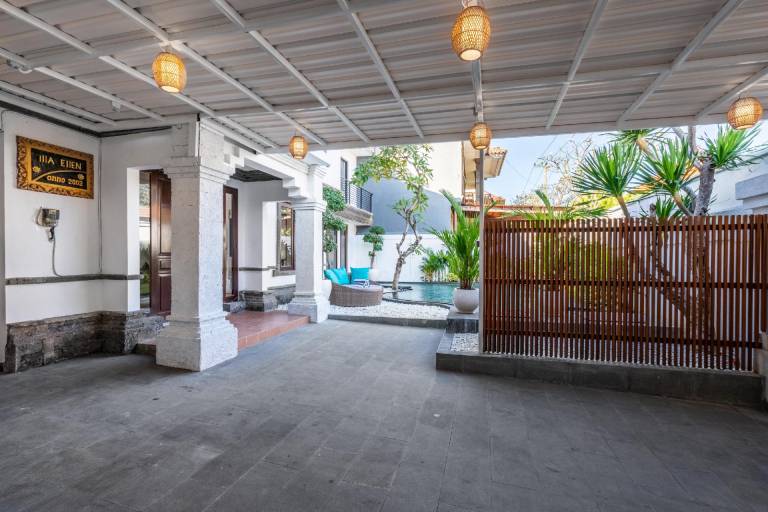 Villa with terrace & private pool — photo 5