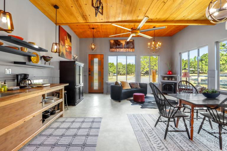 The Family Studio at Starlight Meadow — photo 4