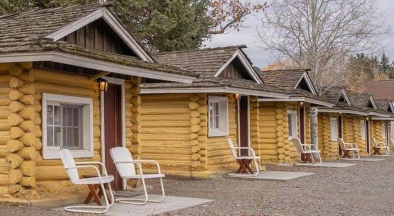 Ashton Log Cabins