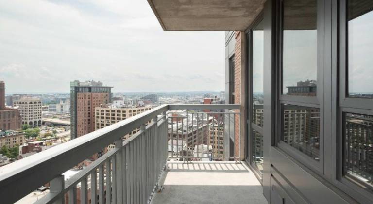 Ample apartment with pool | Next to Beacon Hill | Pet-friendly in Cambridge, MA