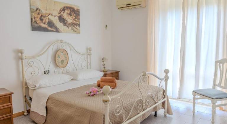Holiday apartment with terrace & barbecue in Catanzaro