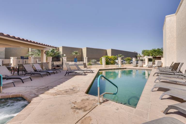 1 Mi to Boat Ramp: Lake Havasu City Condo w/ Patio — photo 4