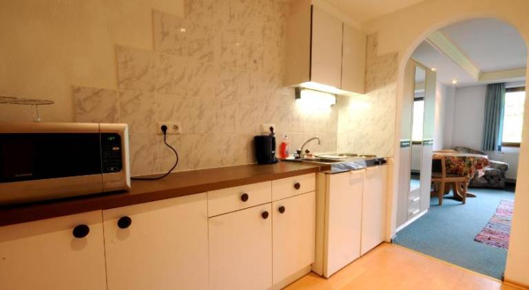 Apartment with 2 rooms for 5 persons — photo 4