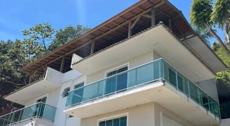 Vacation home with 4 rooms for 7 persons in Florianópolis