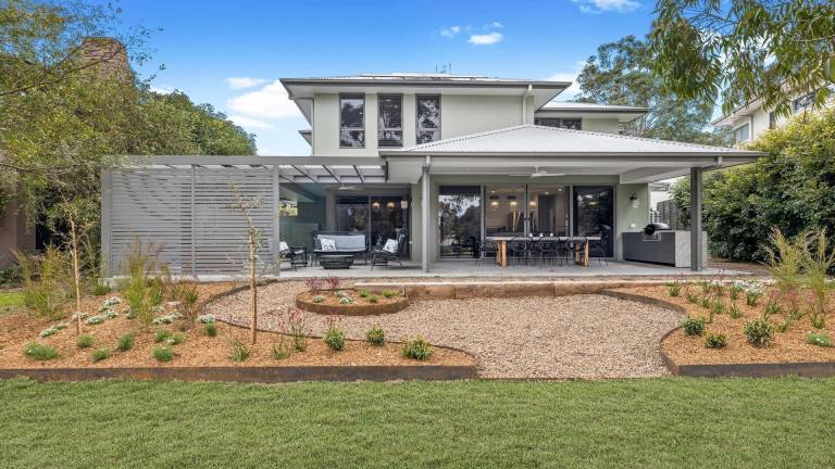 House Lovedale