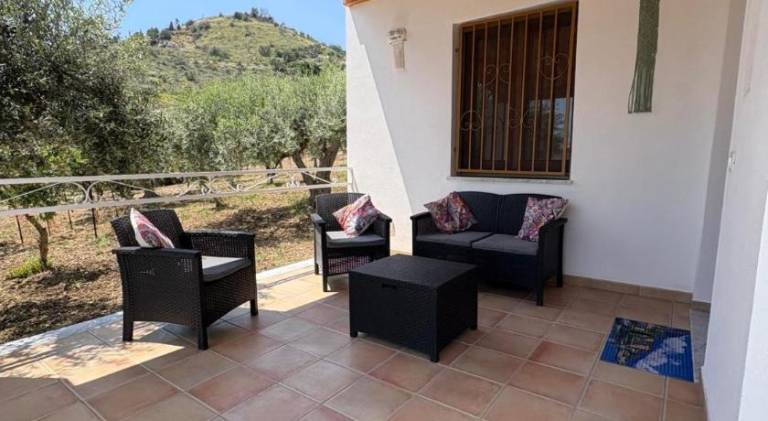 Villa with 2 rooms for 4 persons — photo 3